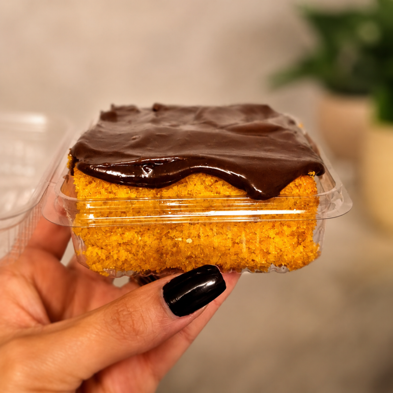 Bolo de Cenoura c/ Cobertura de Chocolate